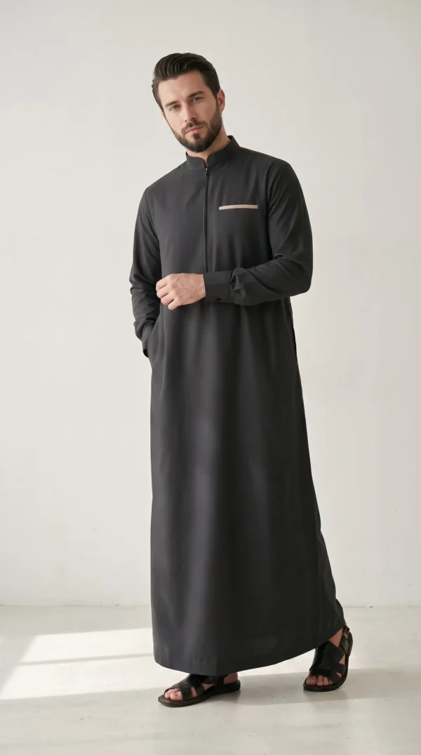 Junaid Ramadan Thobe : Black