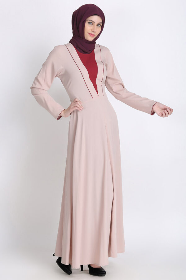 farasha-designer-beige-abaya
